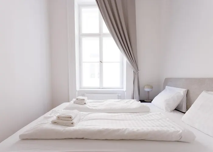 Stadtpark Is Calling - By 4ty3 Appartement *